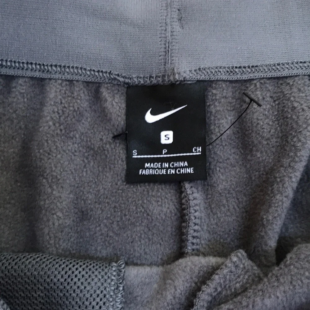 NWT! NIKE Size S grey fleece lined athletic pants